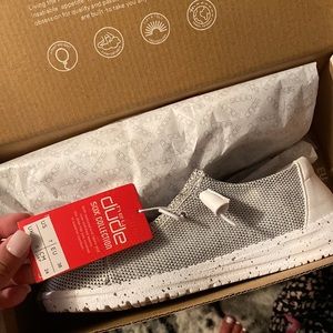 NWT never worn hey dudes - size 7